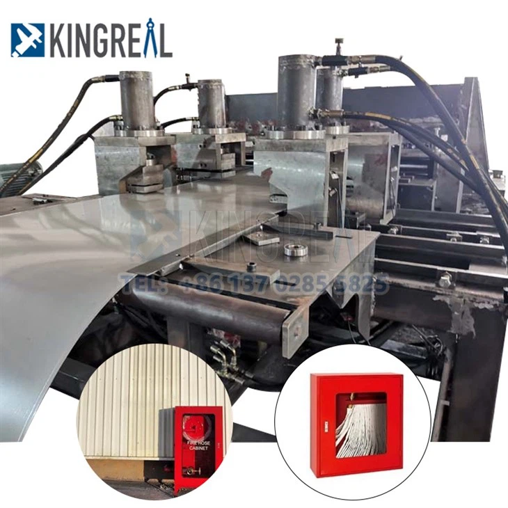 Rullformningsmaskin för brandskåp